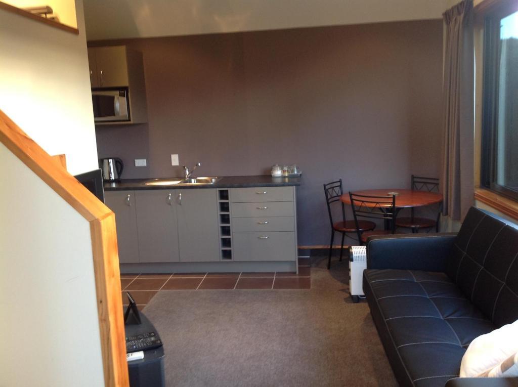 First Light Kaikoura Apartment Room photo